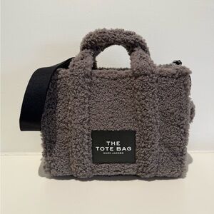 NWT Marc Jacobs The Teddy Medium Tote Bag grey